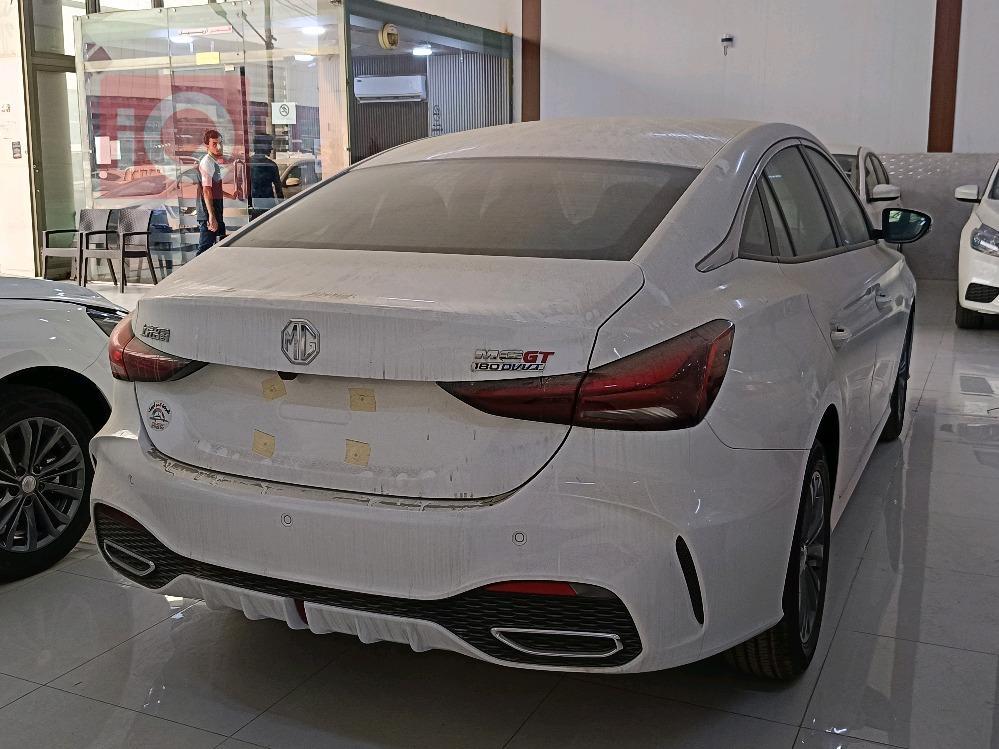 MG GT